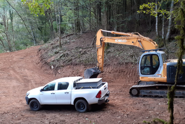 4x4 es el fidel comapany que ens porta i recull dels nous camins.